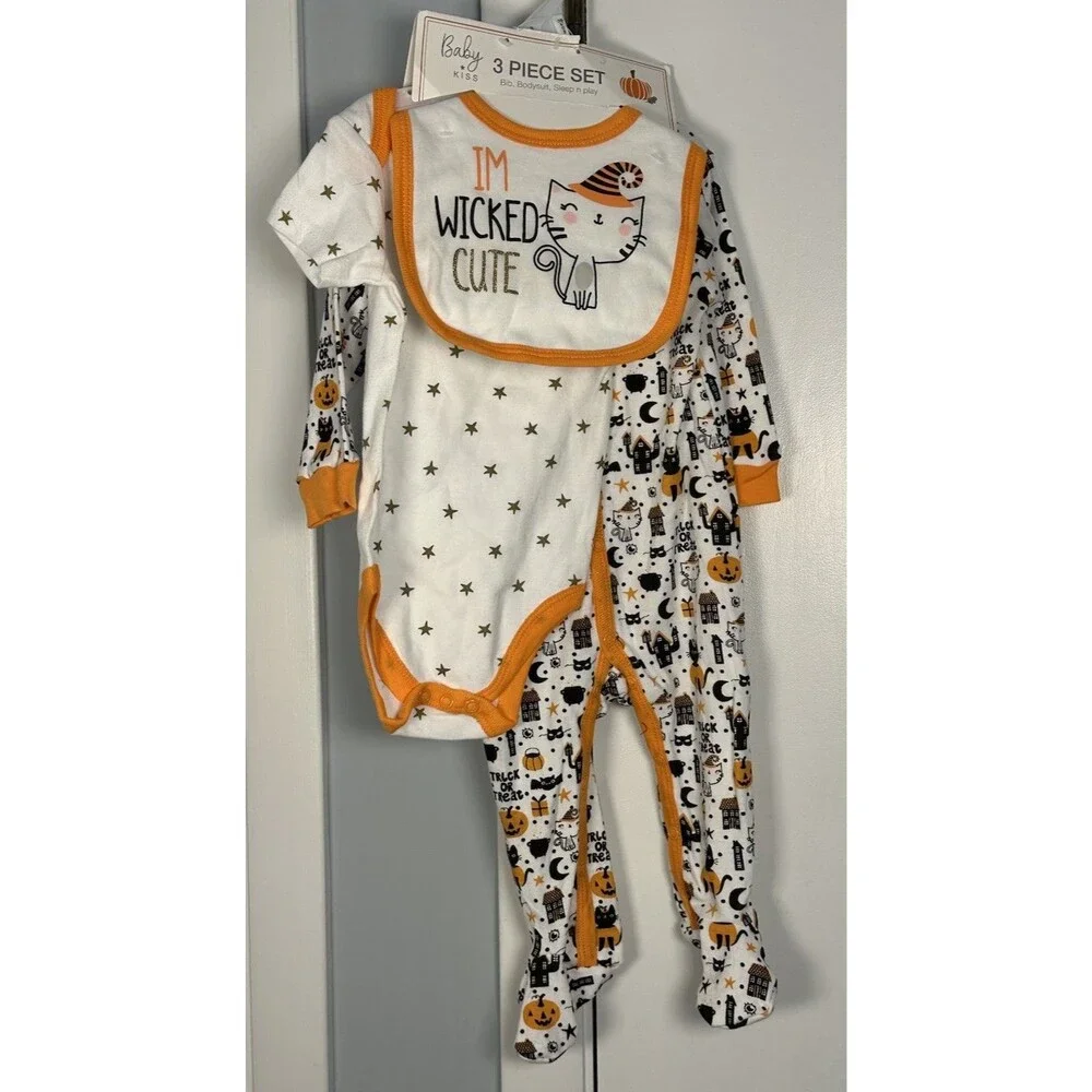 Baby Kiss Infant Unisex Halloween Bib, sleeper, One Piece Size 6-9Mos.